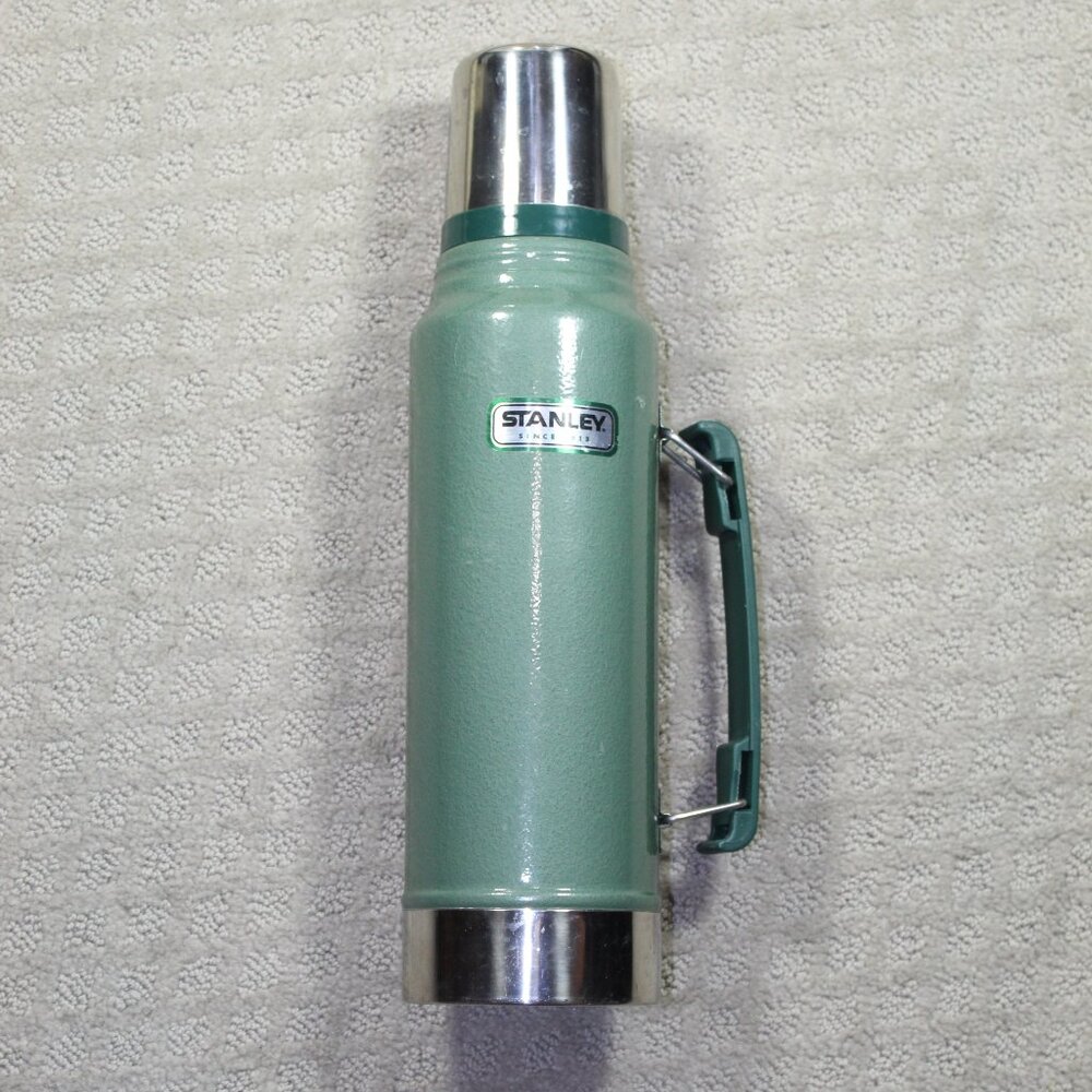 Original Vintage Stanley Thermos Green Vacuum Bottle Thermos 1.1 Quart/1 Liter